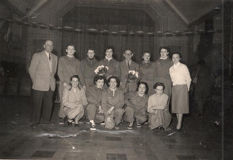 13 - Ascq - La jeune France - Basket équipe féminine3 1950-1951 P.M. Curie.jpg
