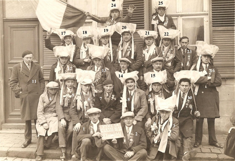 Conscrits recto - Classe 1931-32.jpg