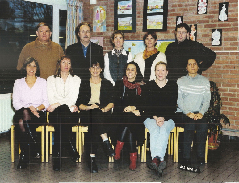 La Fontaine - 2000-2001 - Equipe éducative.jpg