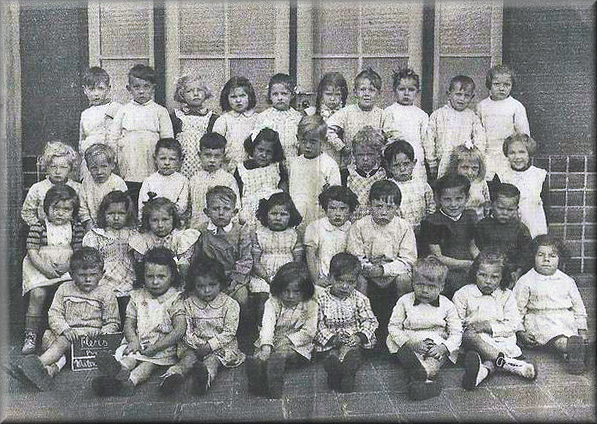 école Jean-Jaurès maternelle 1951-52 .png